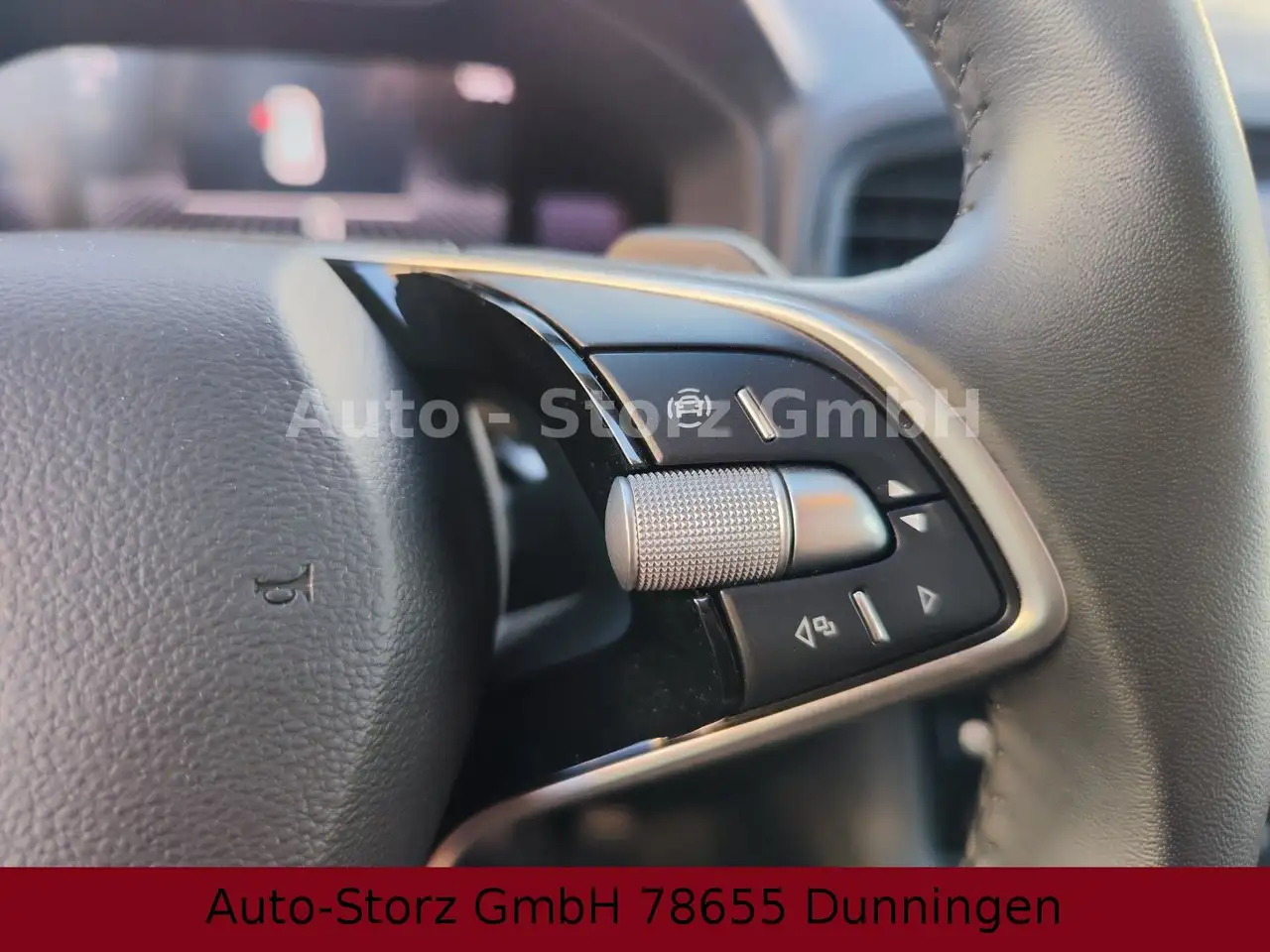 Skoda Karoq 1.5TSI DSG Selection/VC/PDC/LED/APP/CAM — معرض صور السيارة 21