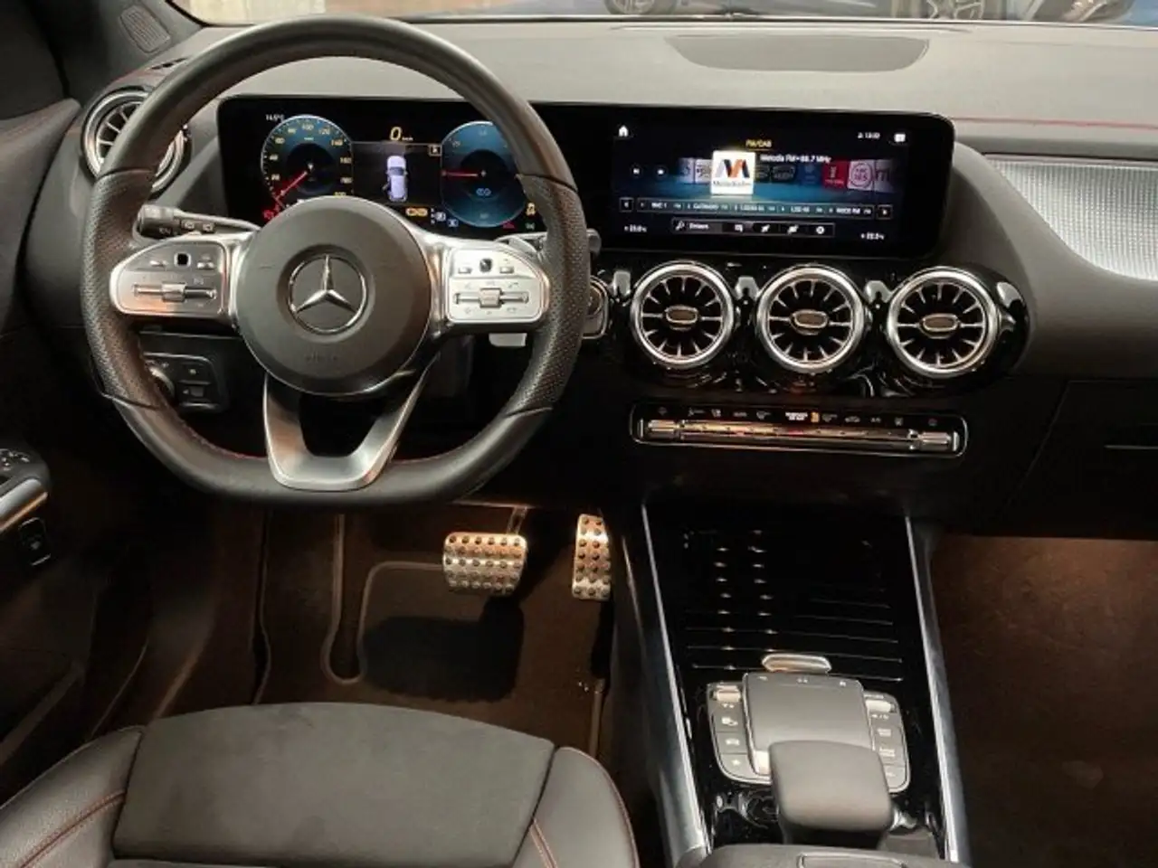 Mercedes-Benz EQA 300 4matic — معرض صور السيارة 8