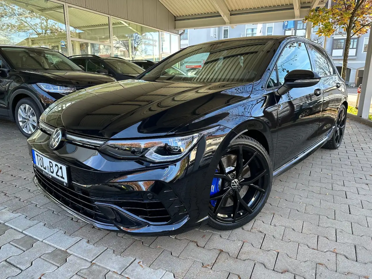 Volkswagen Golf VIII R 2.0 TSI DSG 4MOTION // R-Performance — معرض صور السيارة 4