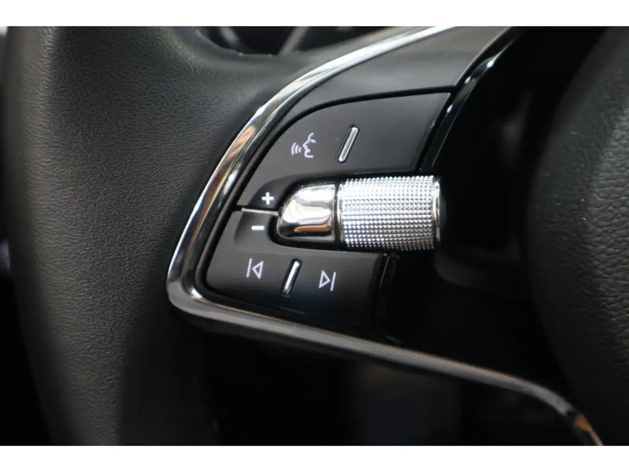 Skoda Superb Combi 1.5 TSI Ambition Navi,DAB,ACC,Sm — معرض صور السيارة 18