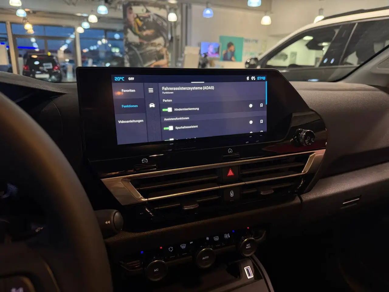 Citroen C4 C4ë Elektro 136 Feel Elektro reduzierter Preis — Galería del vehículo 13