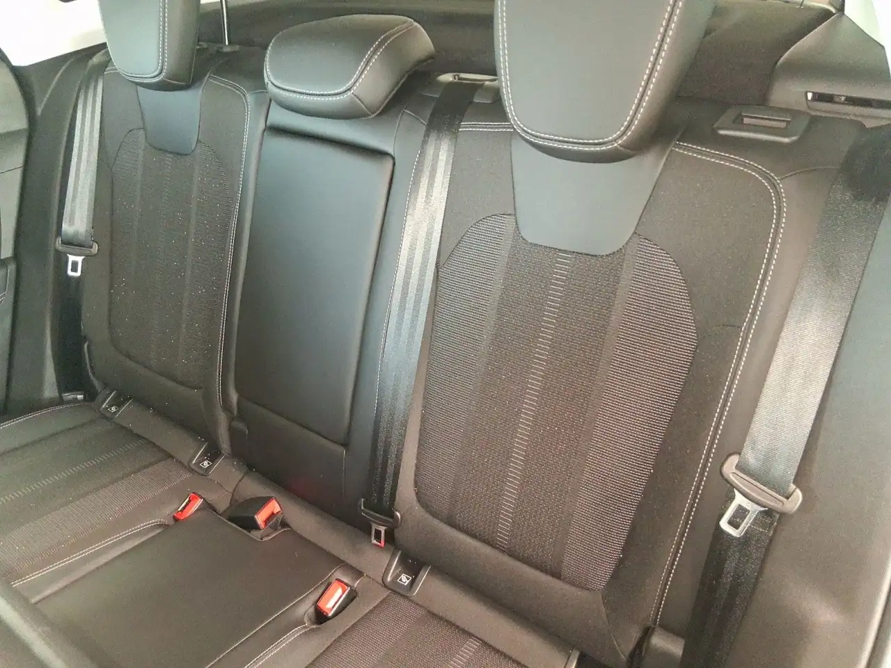 Opel Grandland X Grandland Enjoy mit Klimaautomatik + Sitzheizung — Galerie du véhicule 13