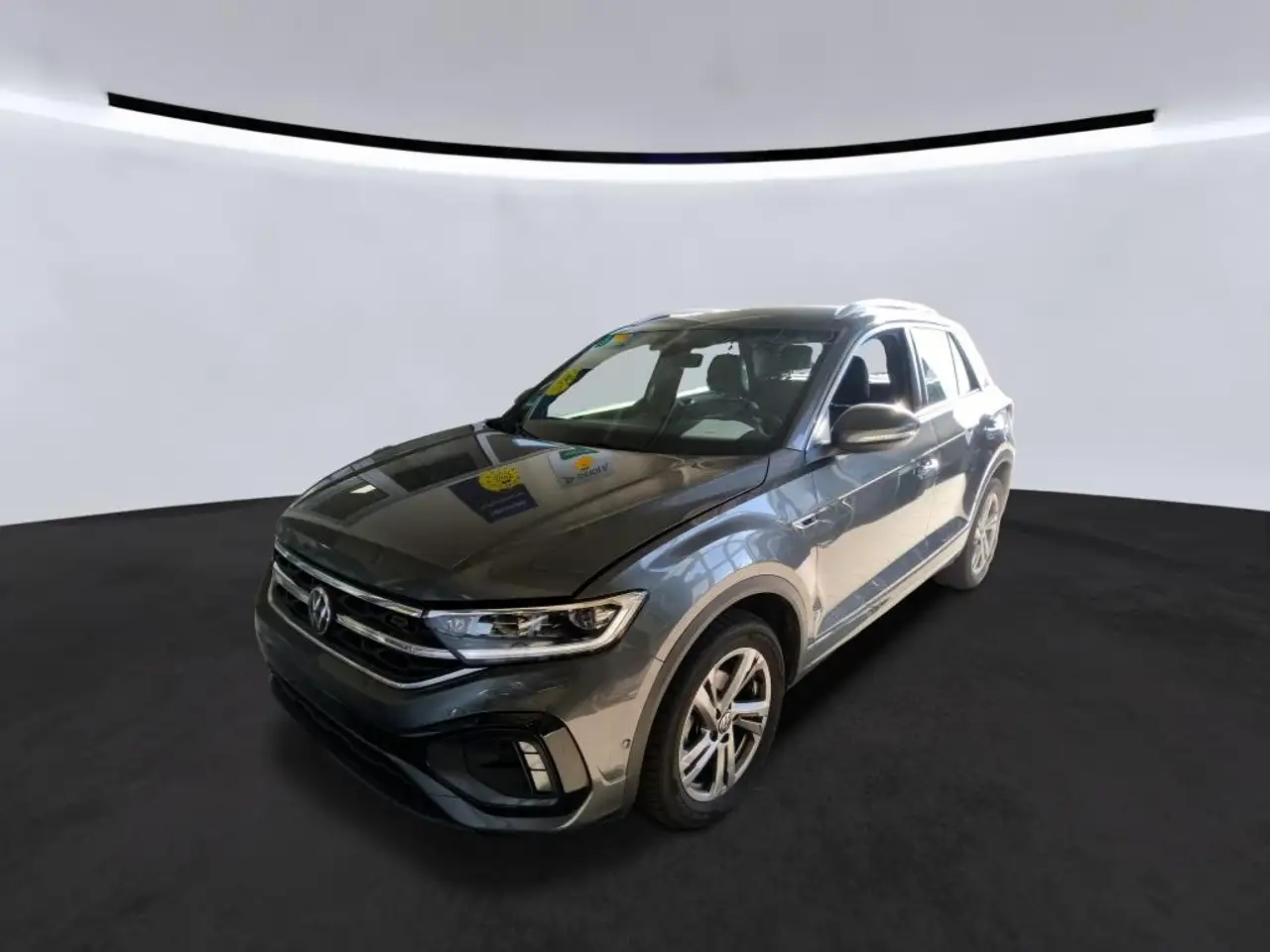 Volkswagen T-Roc 1.5 TSI DSG R-LINE +LED +ACC +VIRTUAL +CARPLAY +S — Vehicle gallery 2