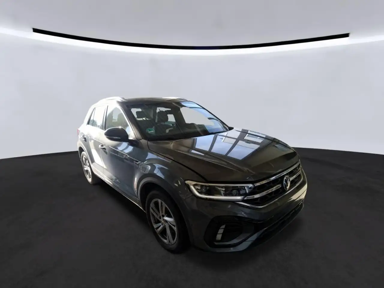 Volkswagen T-Roc 1.5 TSI DSG R-LINE +LED +ACC +VIRTUAL +CARPLAY +S — Vehicle gallery 3