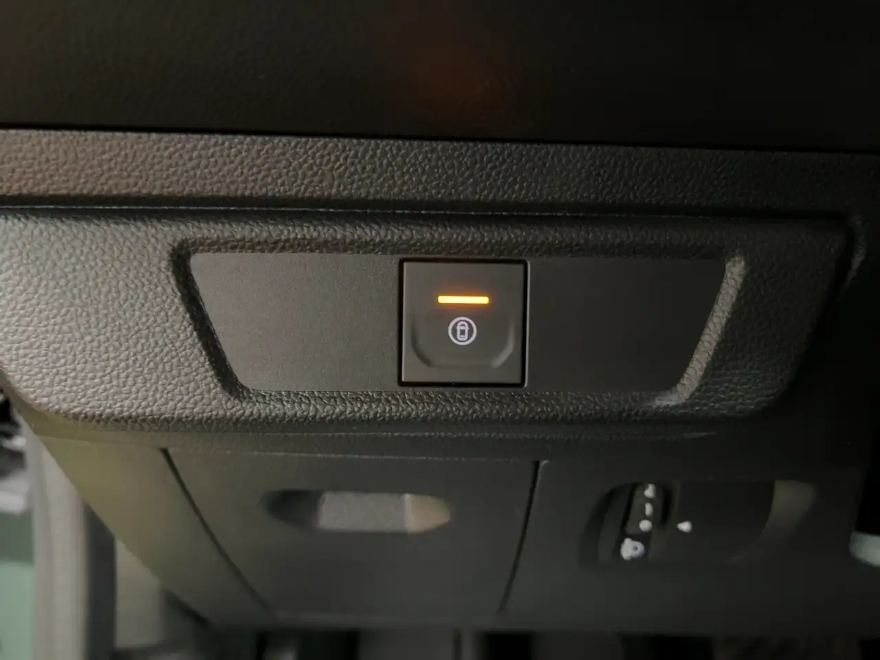 Dacia Jogger EXTREME FULL HYBRID 140 7 SITZER — معرض صور السيارة 19