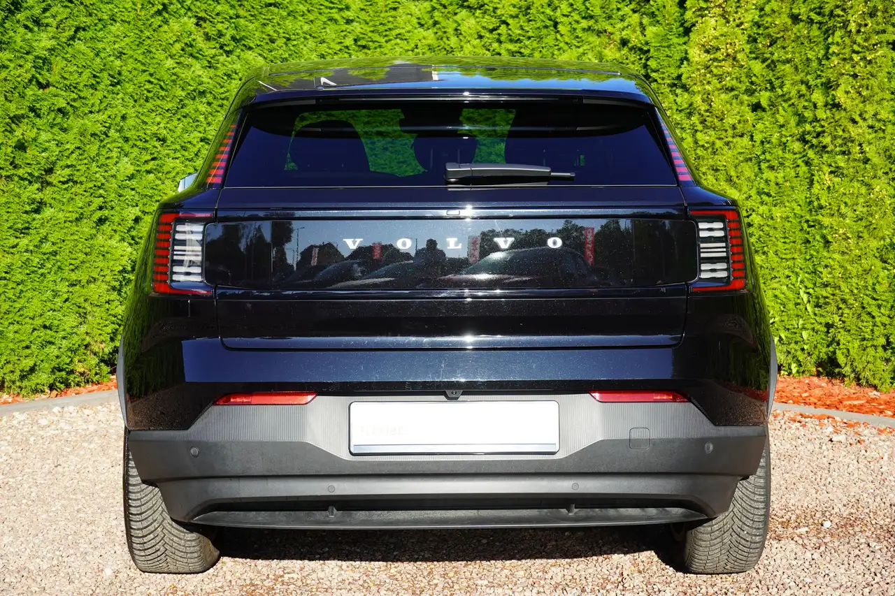 Volvo EX30 Core 2WD Pure Electric LED Navi Totwinkel — معرض صور السيارة 6