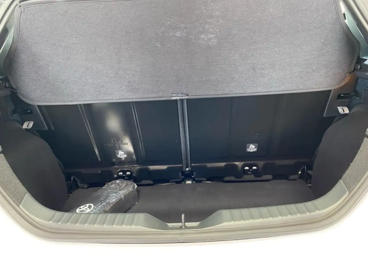 Toyota Aygo X Play *SHZ*SmartKey*CarPlay*Kamera*Klimaauto*DAB* — معرض صور السيارة 27