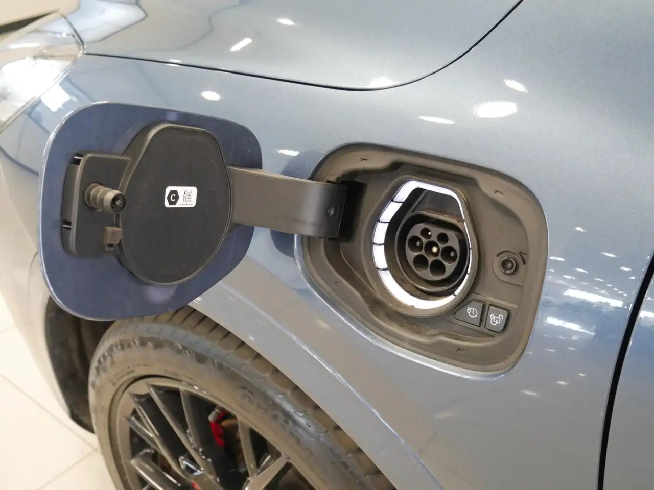 Ford Kuga ST-Line X 2.5 Duratec PHEV 165kW Auto — Galería del vehículo 6
