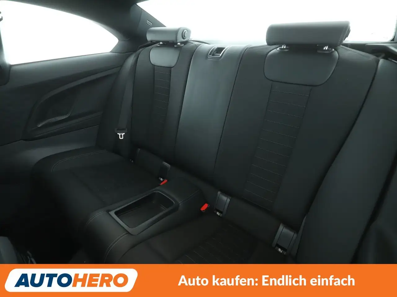 BMW 218 i Aut.*NAVI*PDC*TEMPO*SHZ* — Galerie du véhicule 14