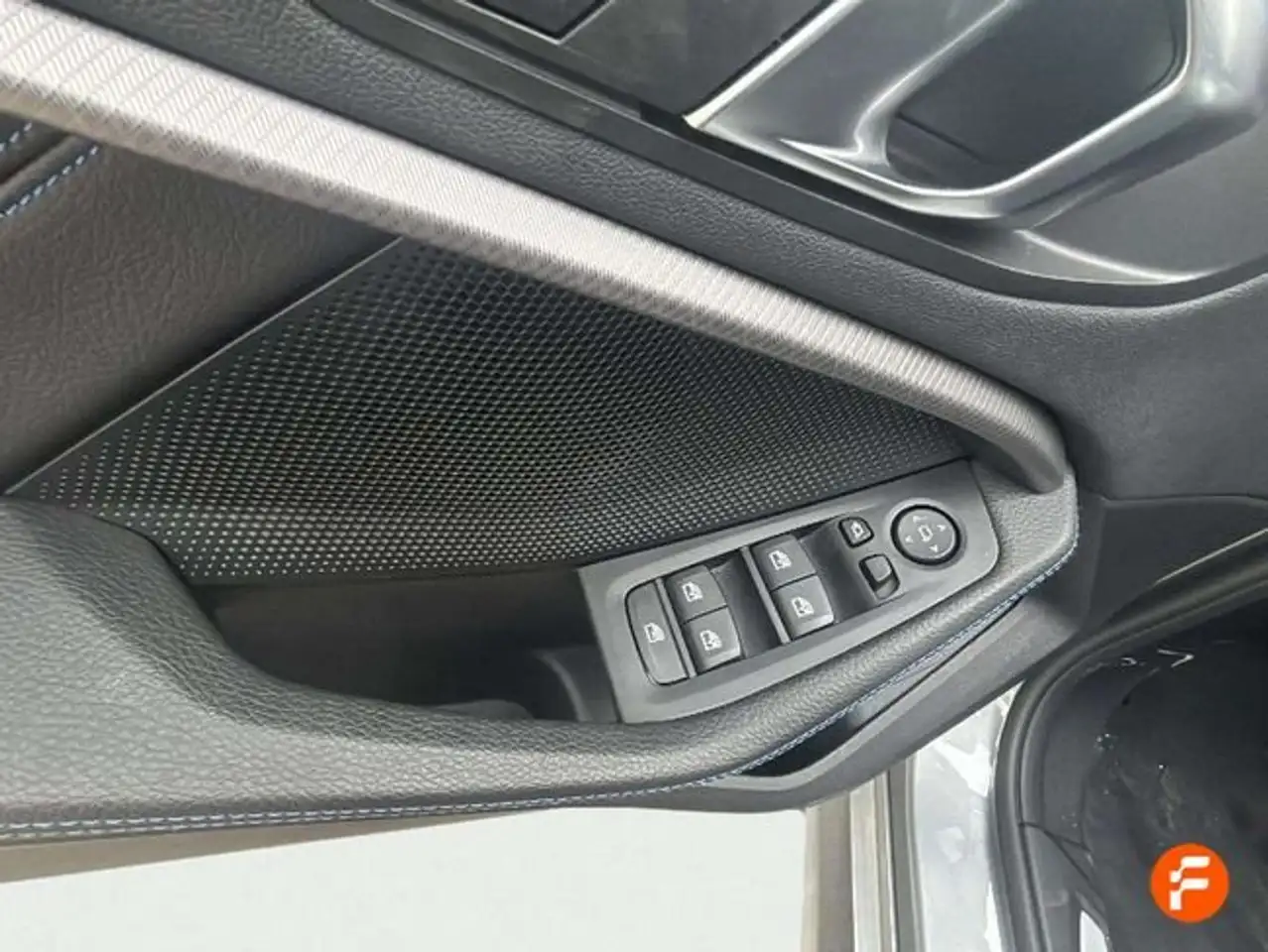 BMW 118 118dA — معرض صور السيارة 19