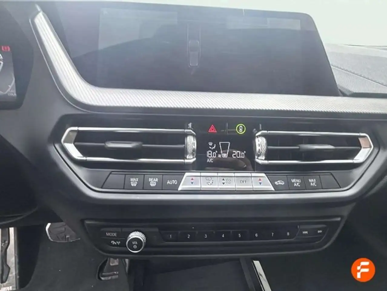 BMW 118 118dA — معرض صور السيارة 24