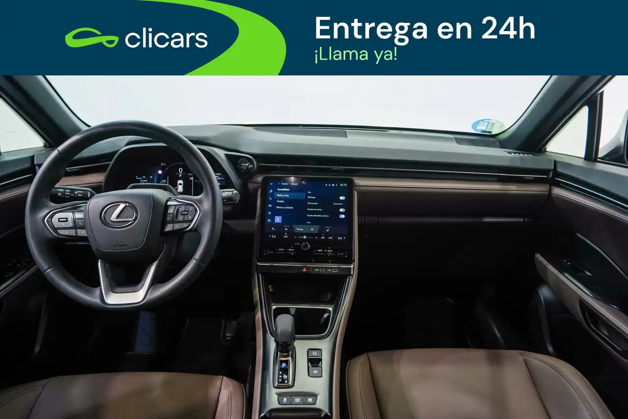 Lexus LBX Elegant — Galerie du véhicule 13