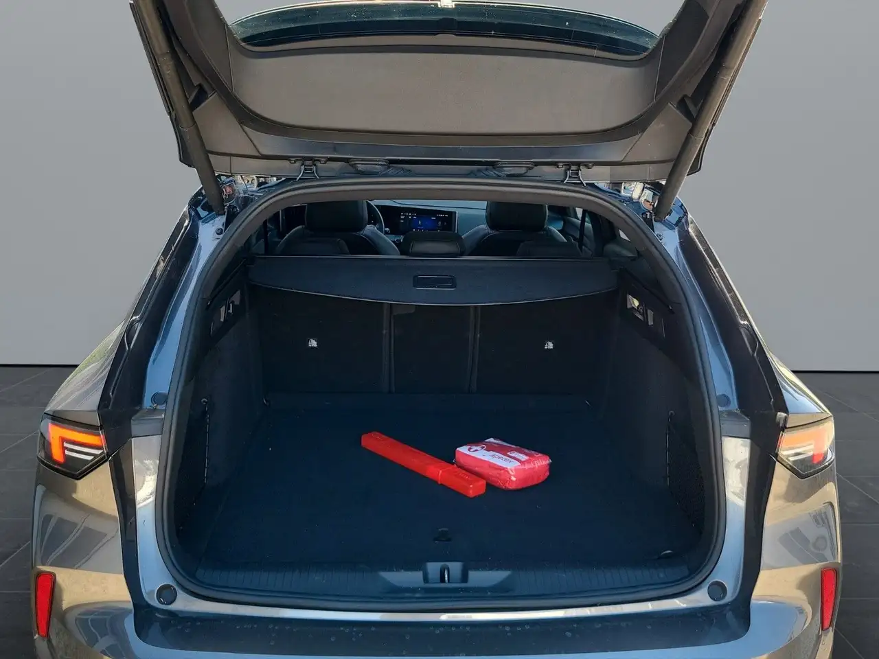 Opel Astra L ST "Ultimate" Massage/Panoramadach/Leder — معرض صور السيارة 36