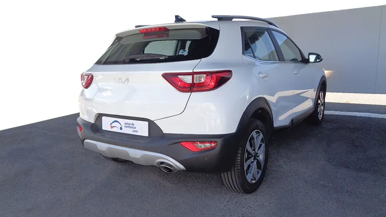 Kia Stonic 1.0 TGDI MHEV IMT DRIVE — Galería del vehículo 2