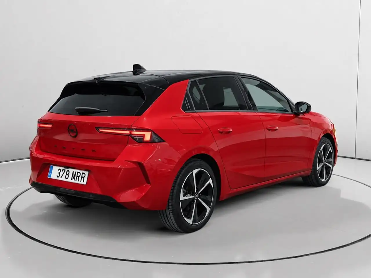 Opel Astra 1.2T XHT S/S GS 130 — Galerie du véhicule 3