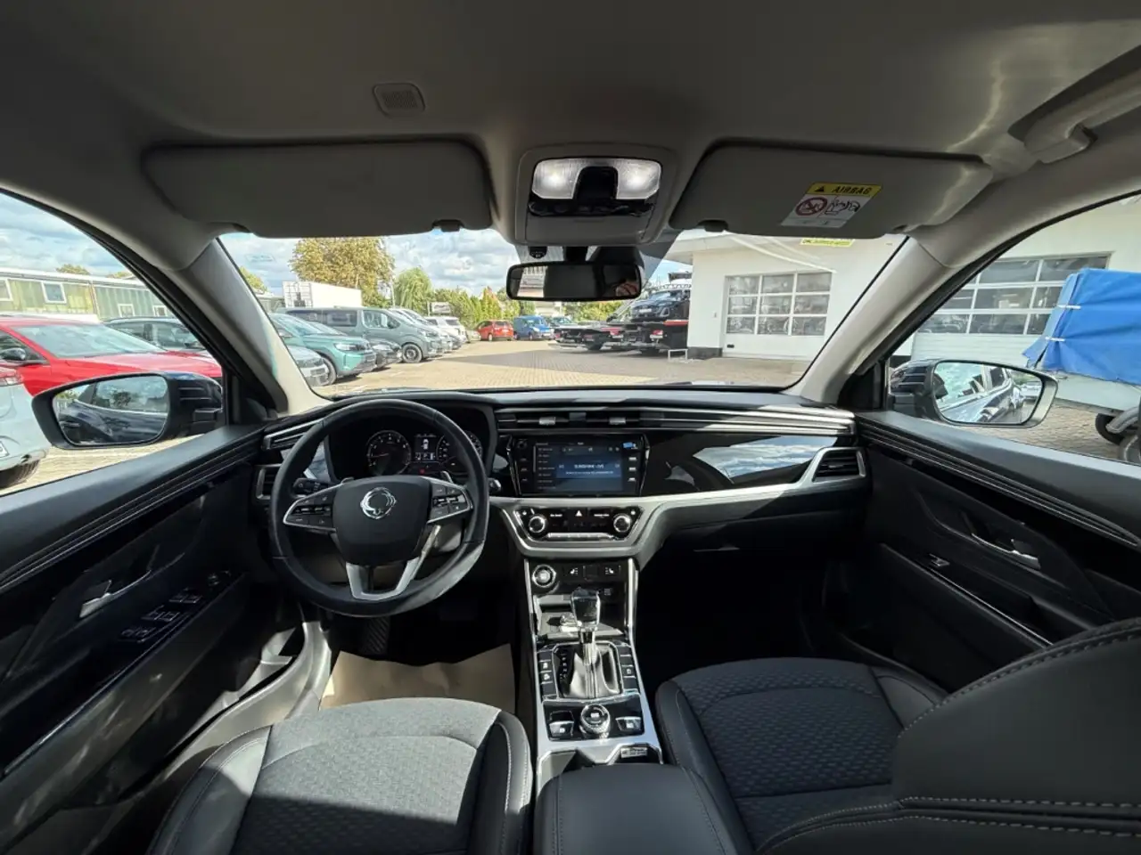 KGM Korando Quartz 4x2 1.5 T-GDI AT SHZ LHZ Kamera — Galería del vehículo 6