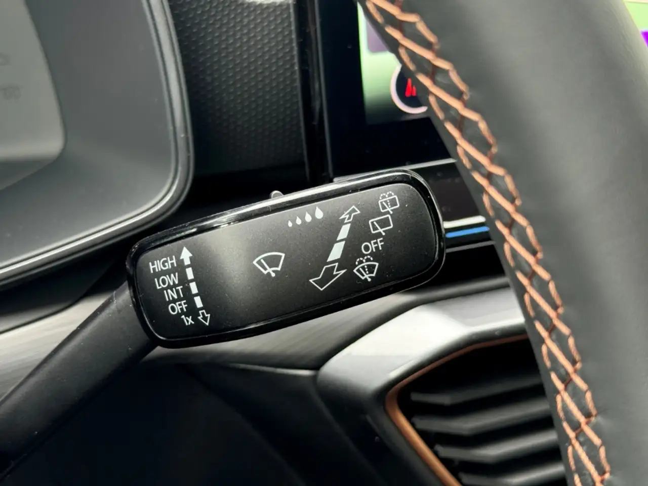 CUPRA Leon Sportstourer VZ 1.4 e-Hybrid DSG AHK Beats ParkAss — Galería del vehículo 27
