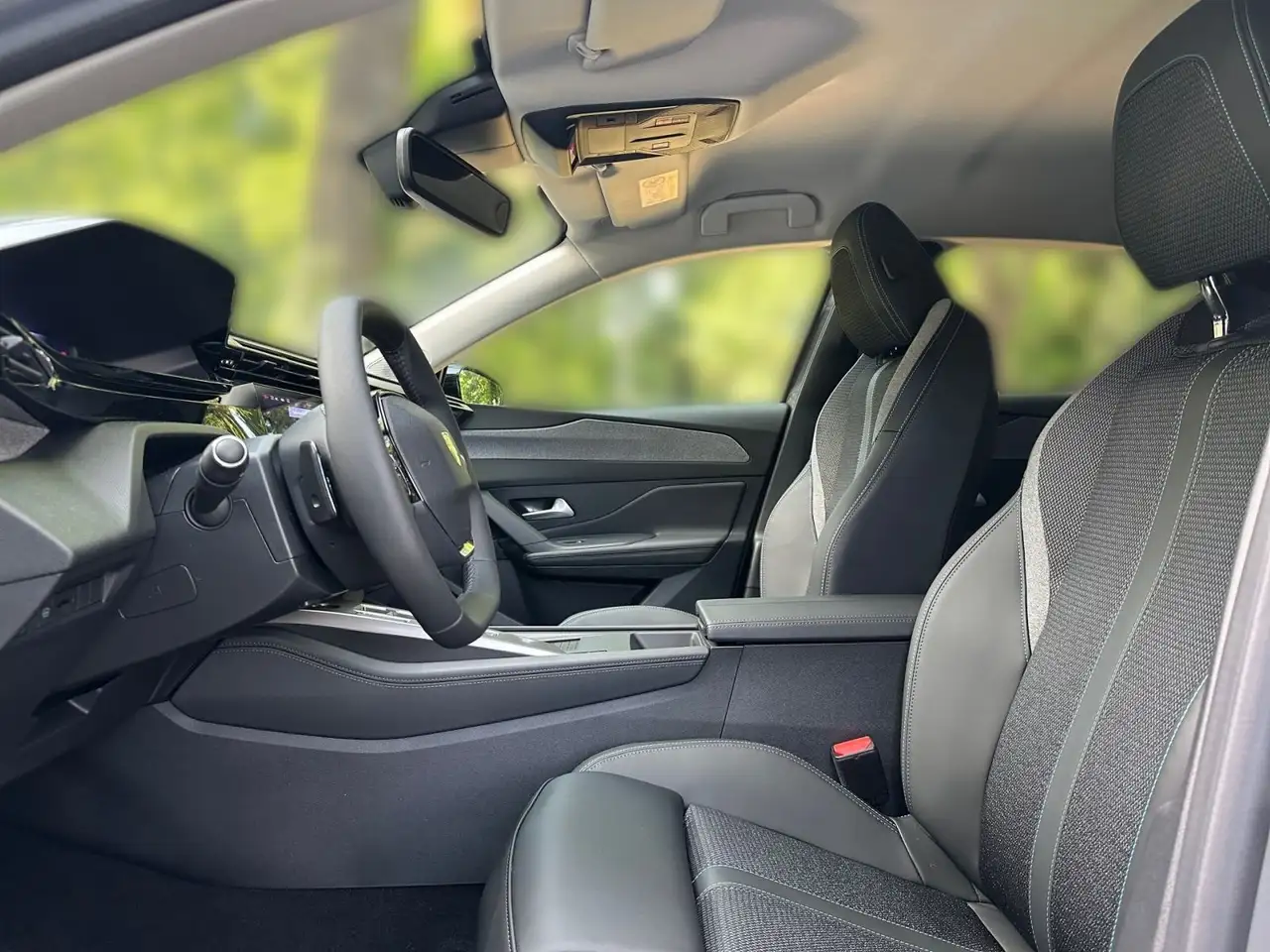 Peugeot 308 SW Allure Hybrid 136 e-DSC6 *Kamera*SHZ* — Vehicle gallery 7