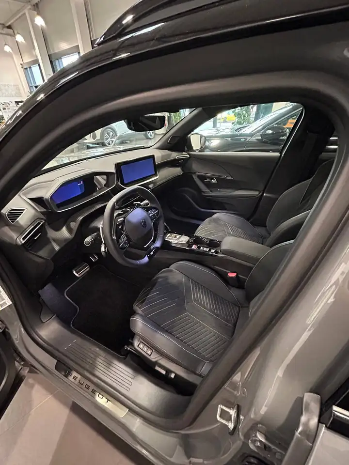 Peugeot 2008 GT — Galería del vehículo 3