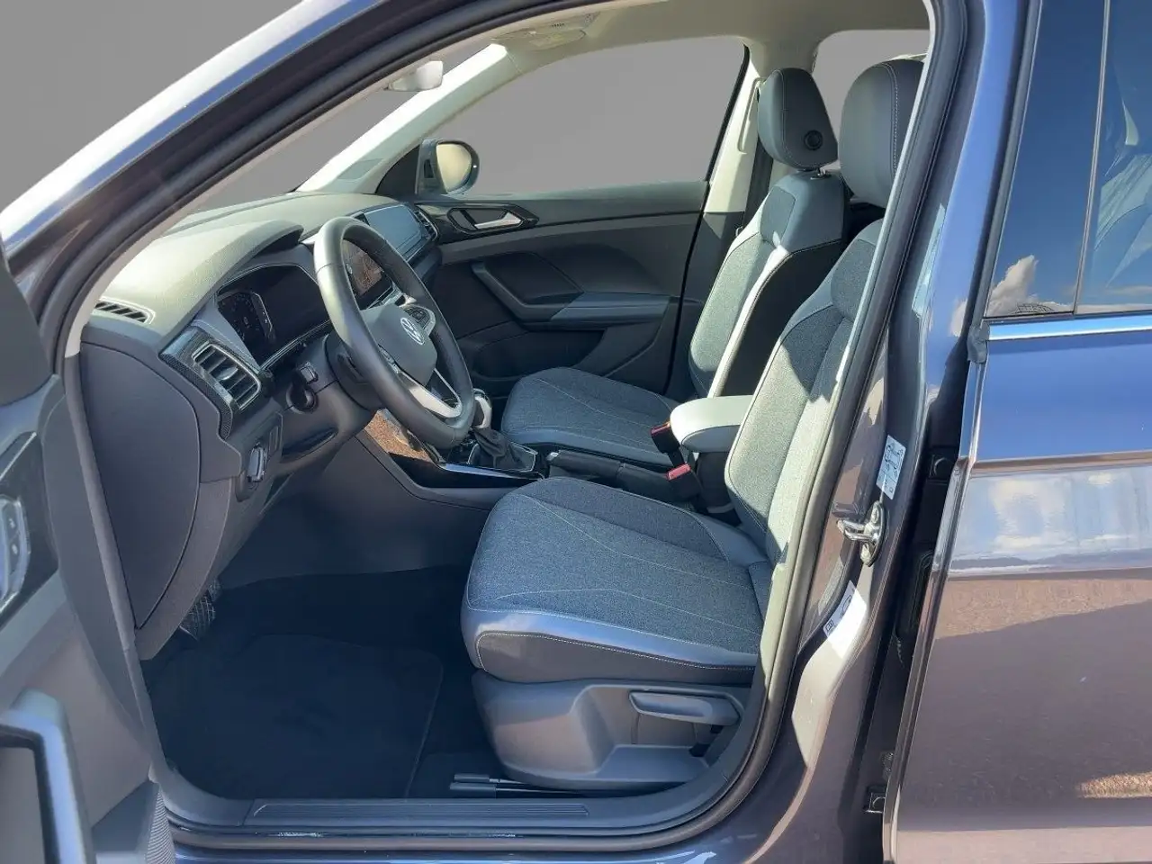 Volkswagen T-Cross 1.0 TSI DSG Style ACC Navi LED Kamera — Vehicle gallery 8
