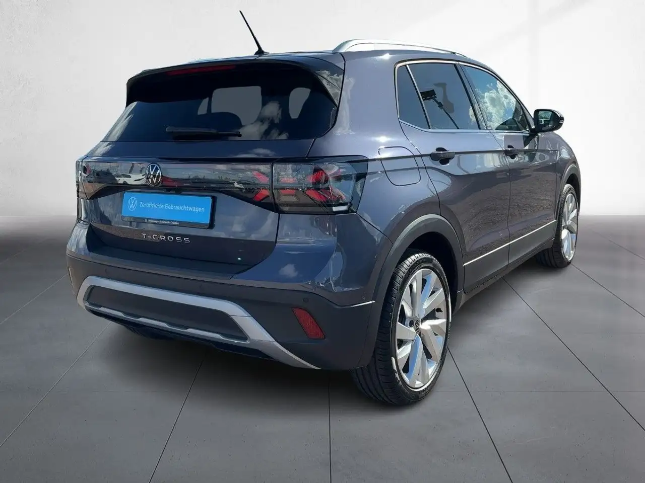 Volkswagen T-Cross 1.0 TSI DSG Style ACC Navi LED Kamera — Vehicle gallery 4