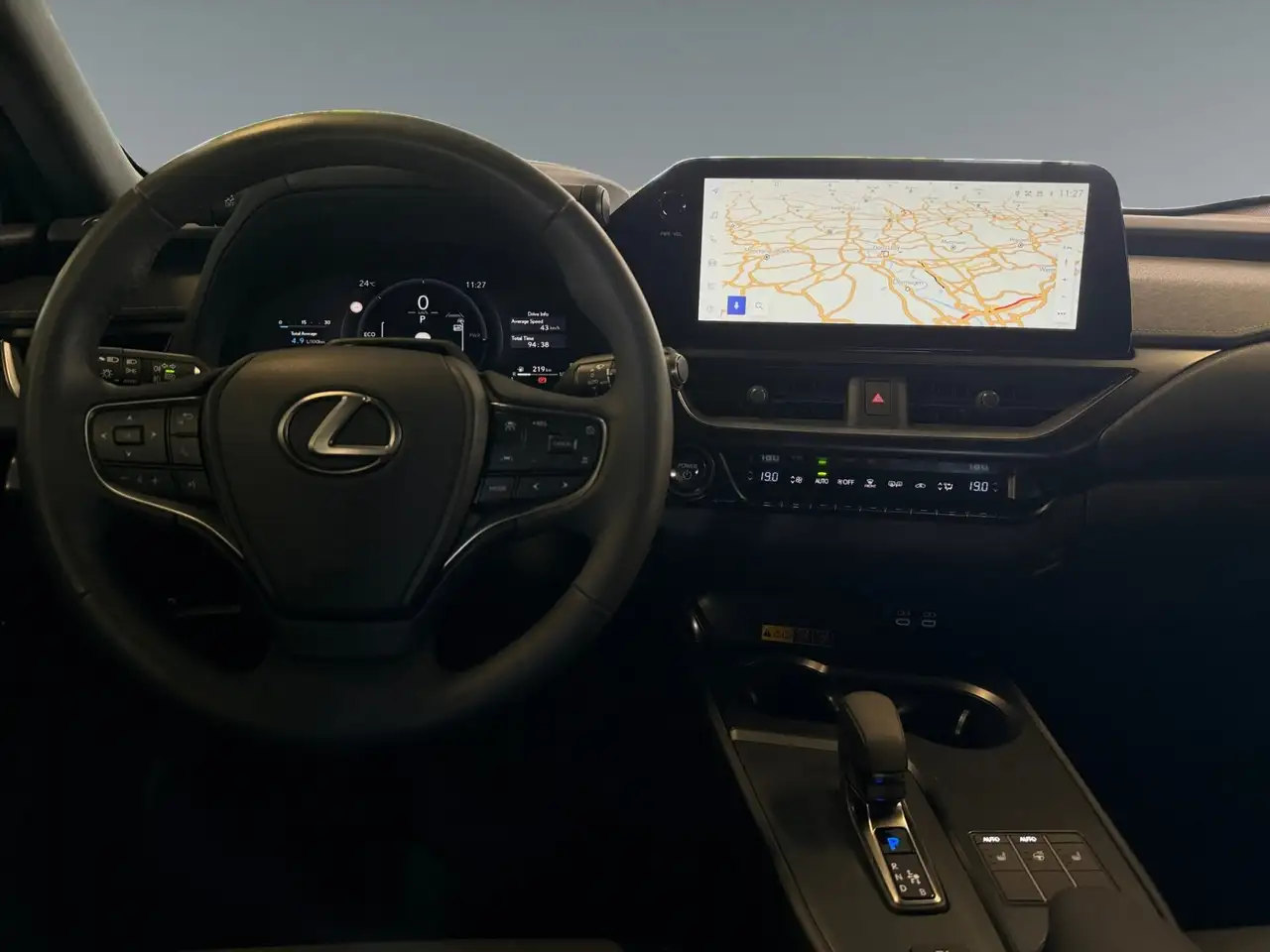 Lexus UX 300h F-Sport Design NAVI/CARPLAY — Vehicle gallery 11