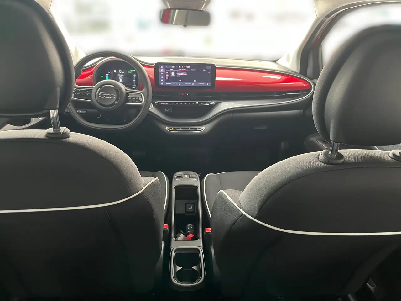 Fiat 500 23,8 kWh CarPlay, Spurhalteassistent, Tempomat — Galería del vehículo 10