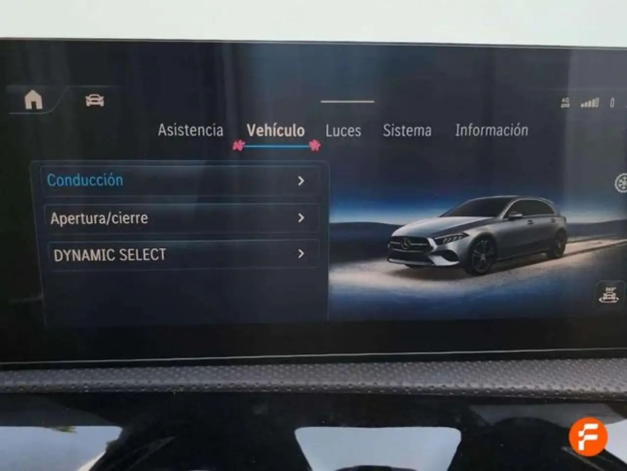 Mercedes-Benz A 250 e — Galerie du véhicule 24