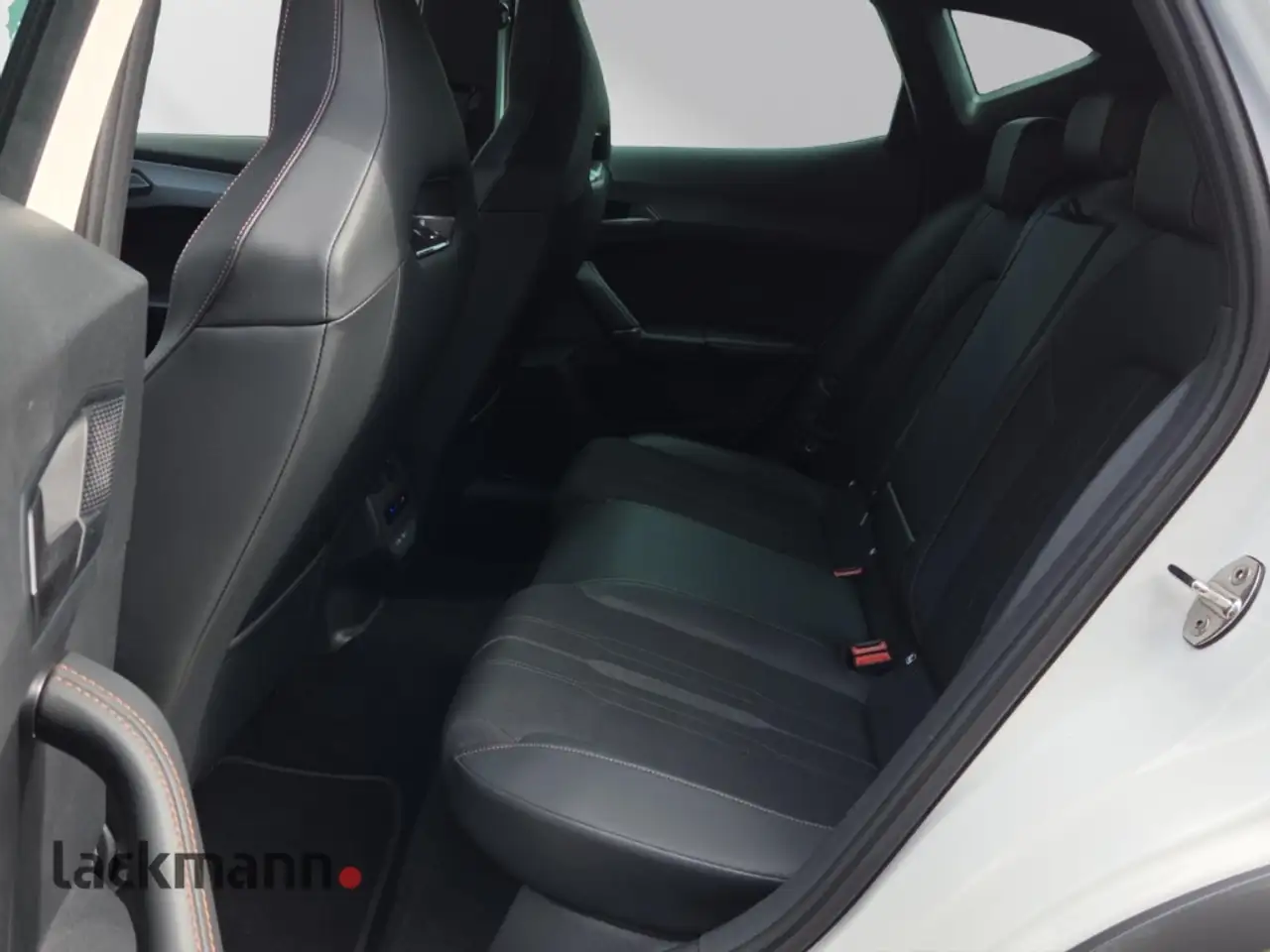 CUPRA Formentor VZ 4Drive *Navi*Voll-LED*Kamera* — Vehicle gallery 10