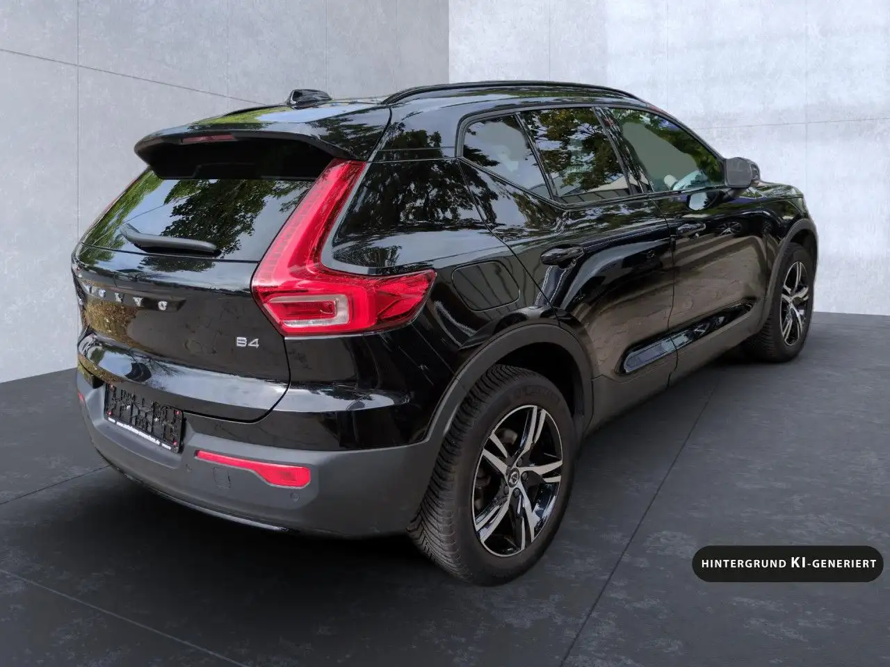 Volvo XC40 B4 (Benzin) Plus Dark 2WD - RFK Bluetooth LED — معرض صور السيارة 7
