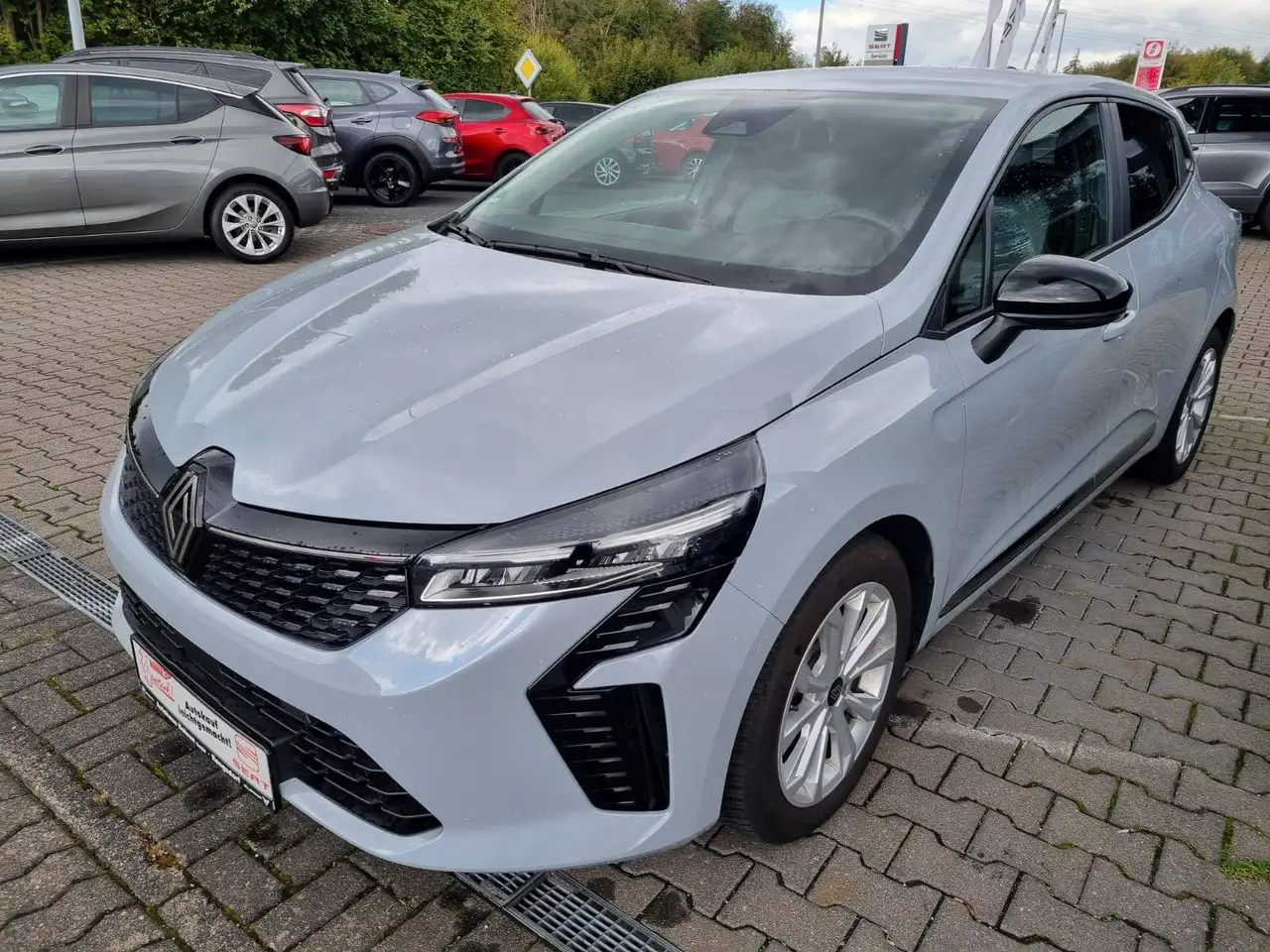 Renault Clio Evolution 1.6 E-TECH Hybrid — Rengsdorf
