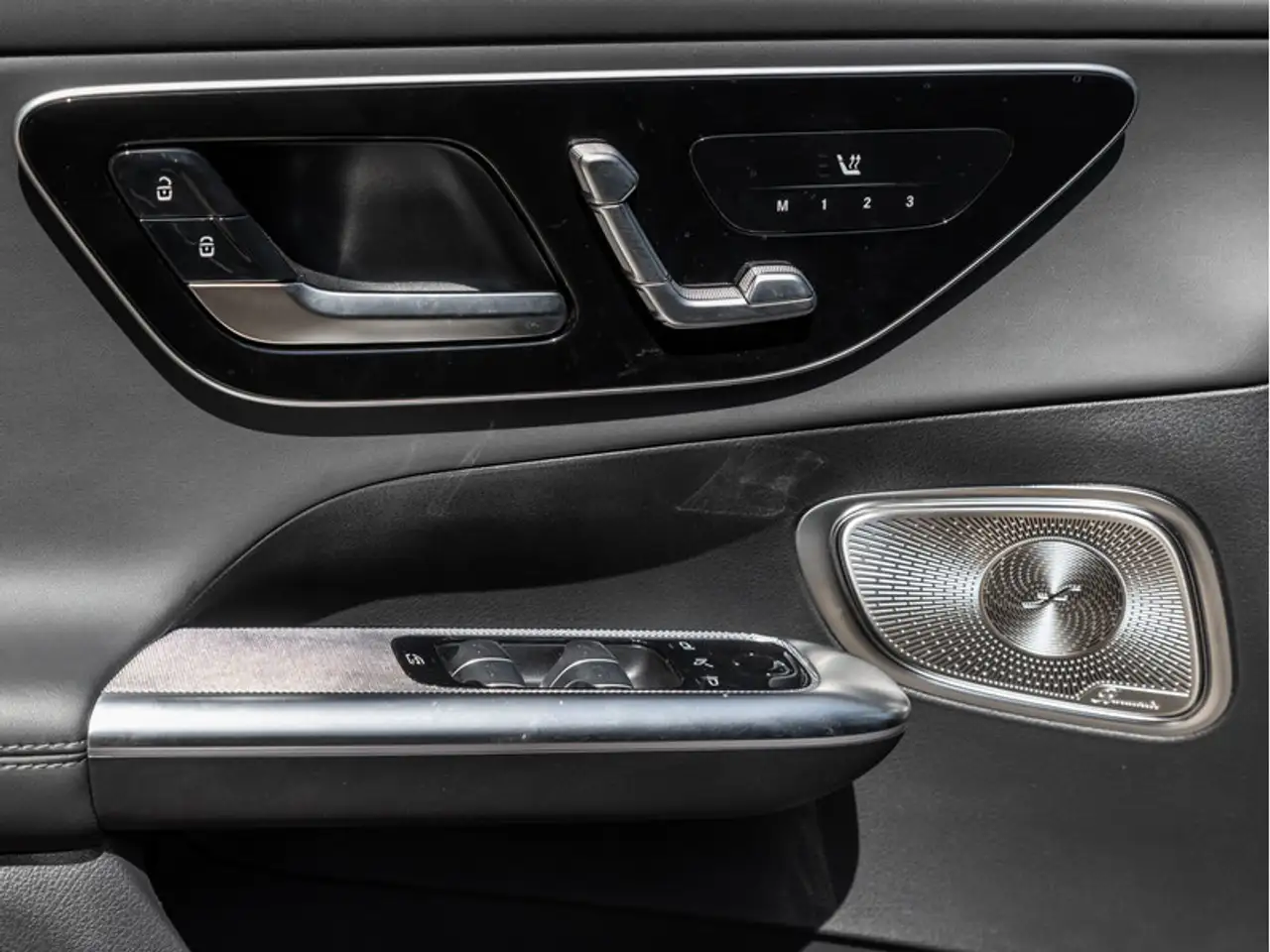 Mercedes-Benz GLC 43 AMG 4M Pano/Burm/HUD/AHK/Distr/Stdhz/21' — Vehicle gallery 24