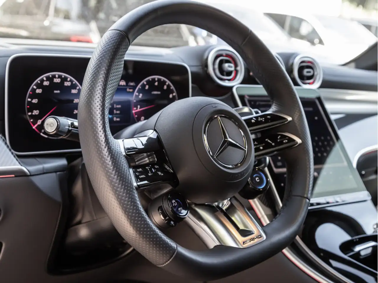 Mercedes-Benz GLC 43 AMG 4M Pano/Burm/HUD/AHK/Distr/Stdhz/21' — Vehicle gallery 25