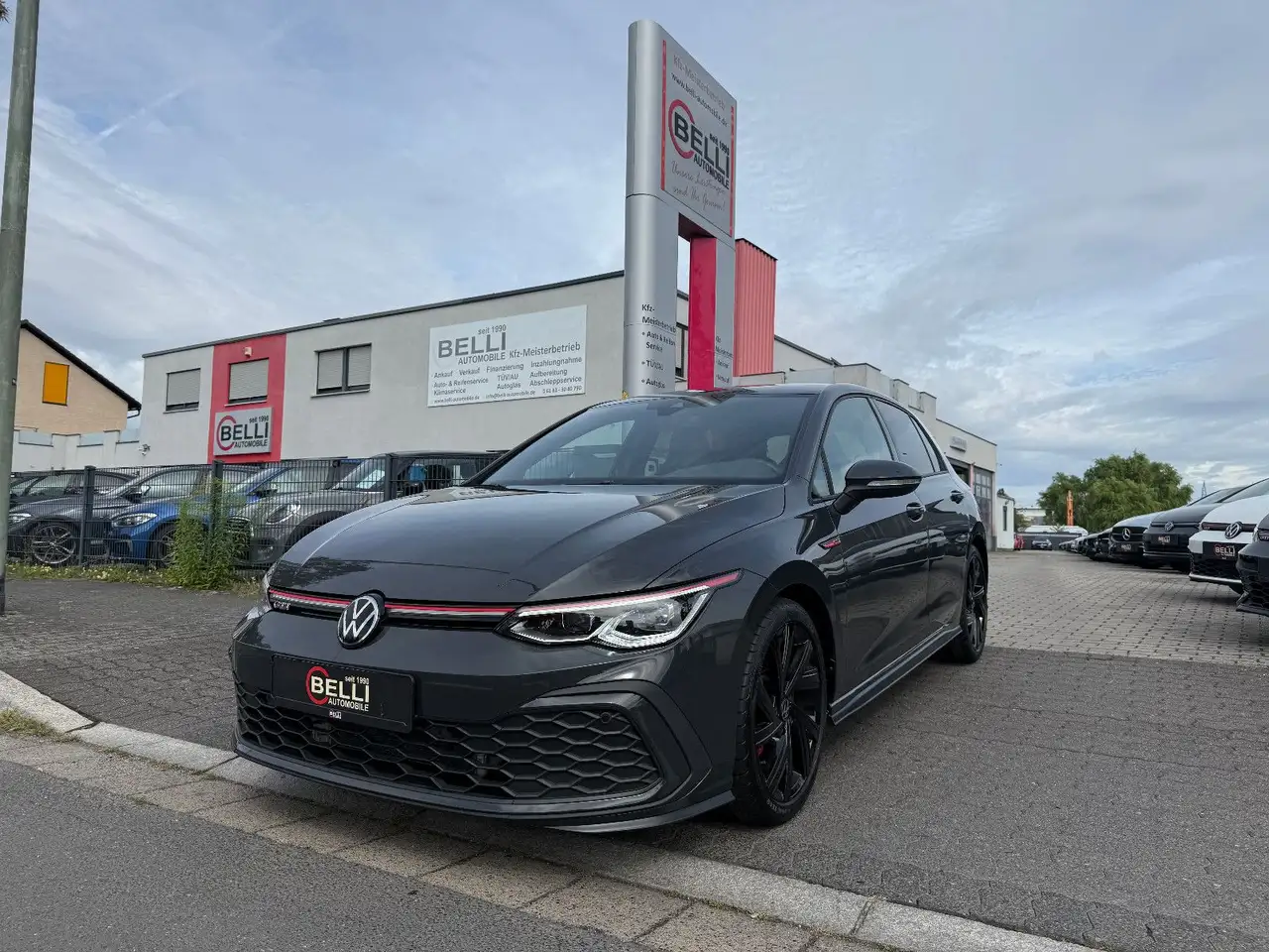 Volkswagen Golf VIII Lim. GTI 2.0 TSI FINANZIERUNG — Hanau