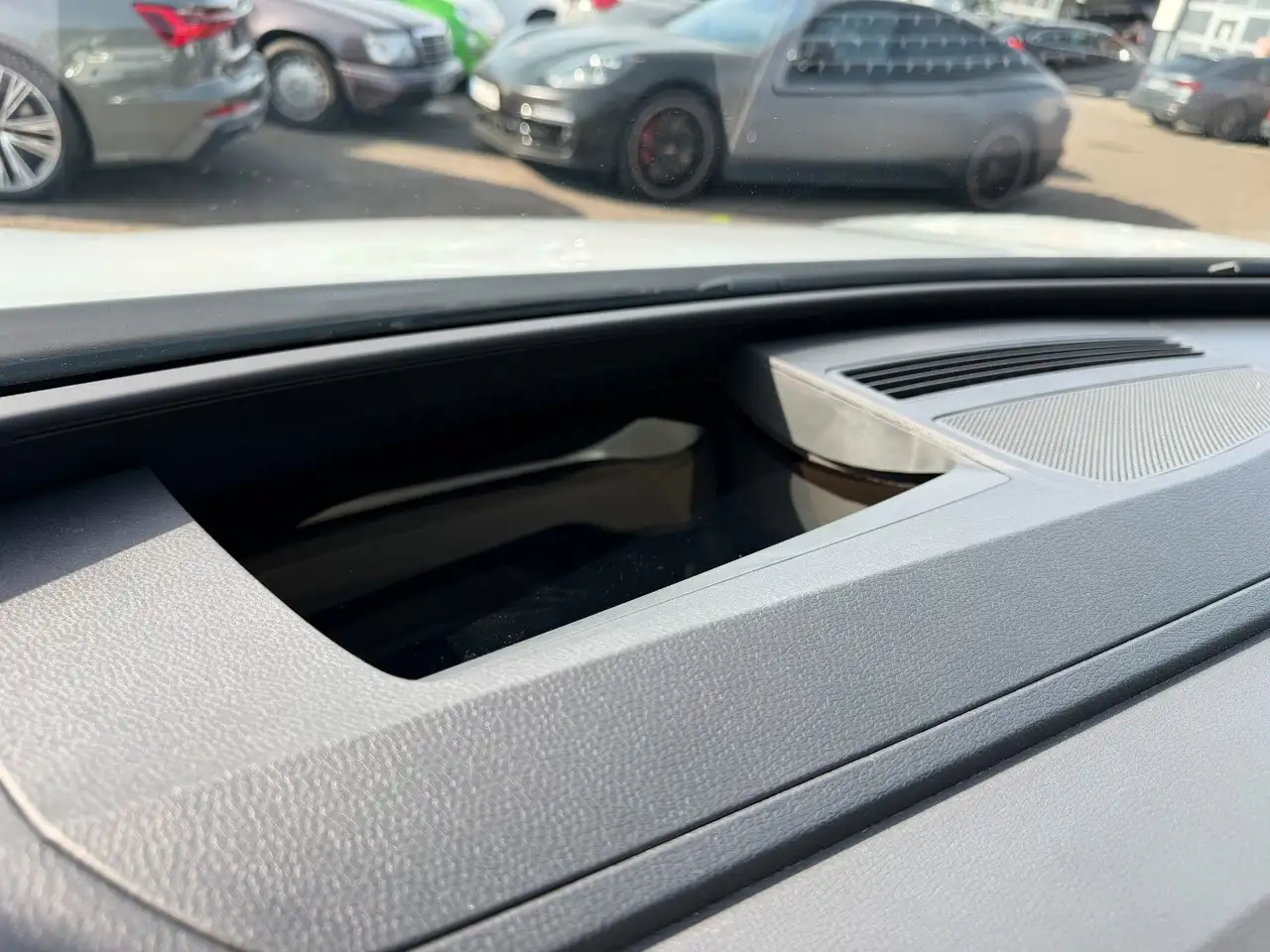 Volkswagen ID.5 GTX 220 kW 4Motion*Pano*Matrix*Wärmepumpe* — Vehicle gallery 16