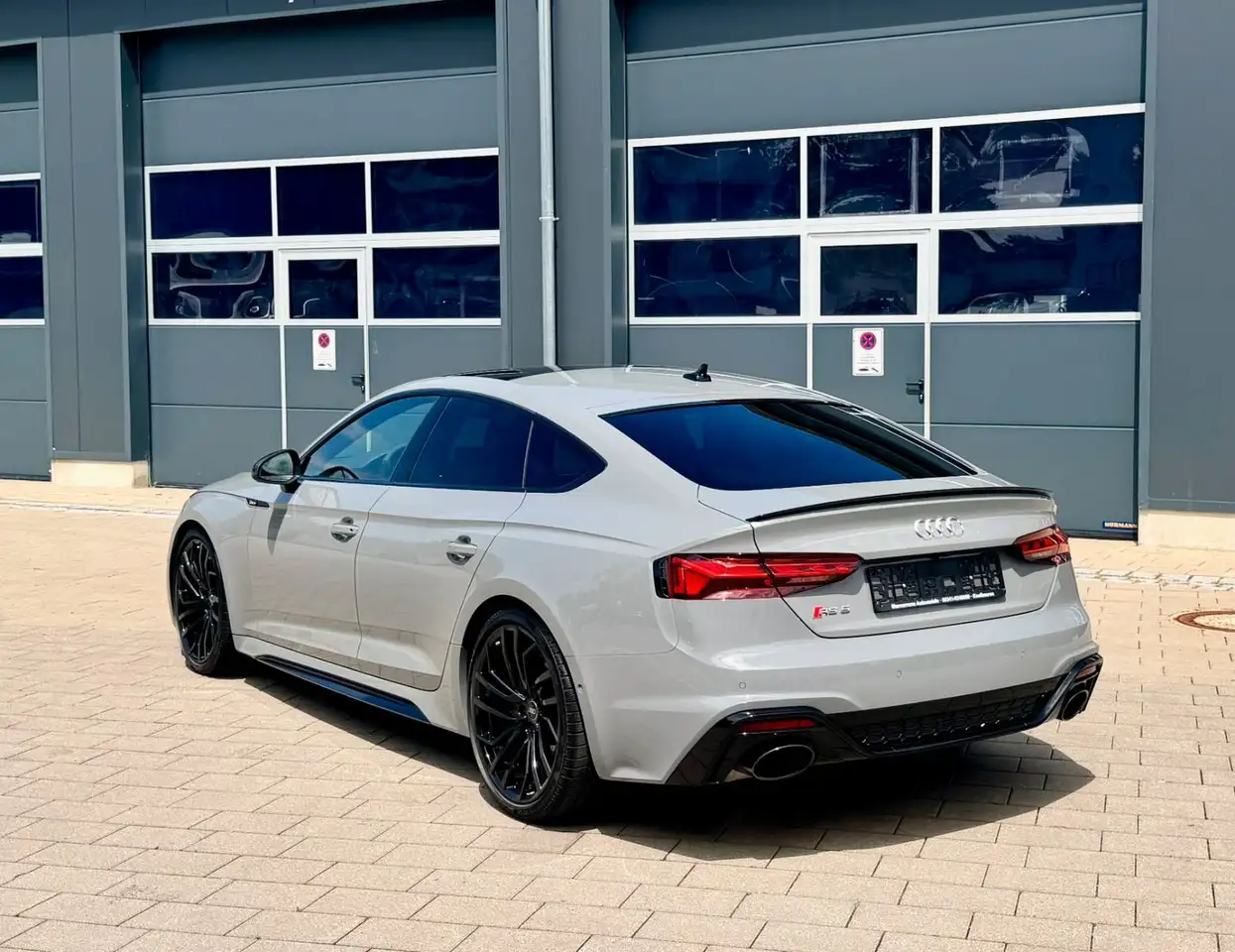 Audi RS5 SB| RS-Sportfahrwerk Plus | Panorama*Nardo — Galerie du véhicule 7