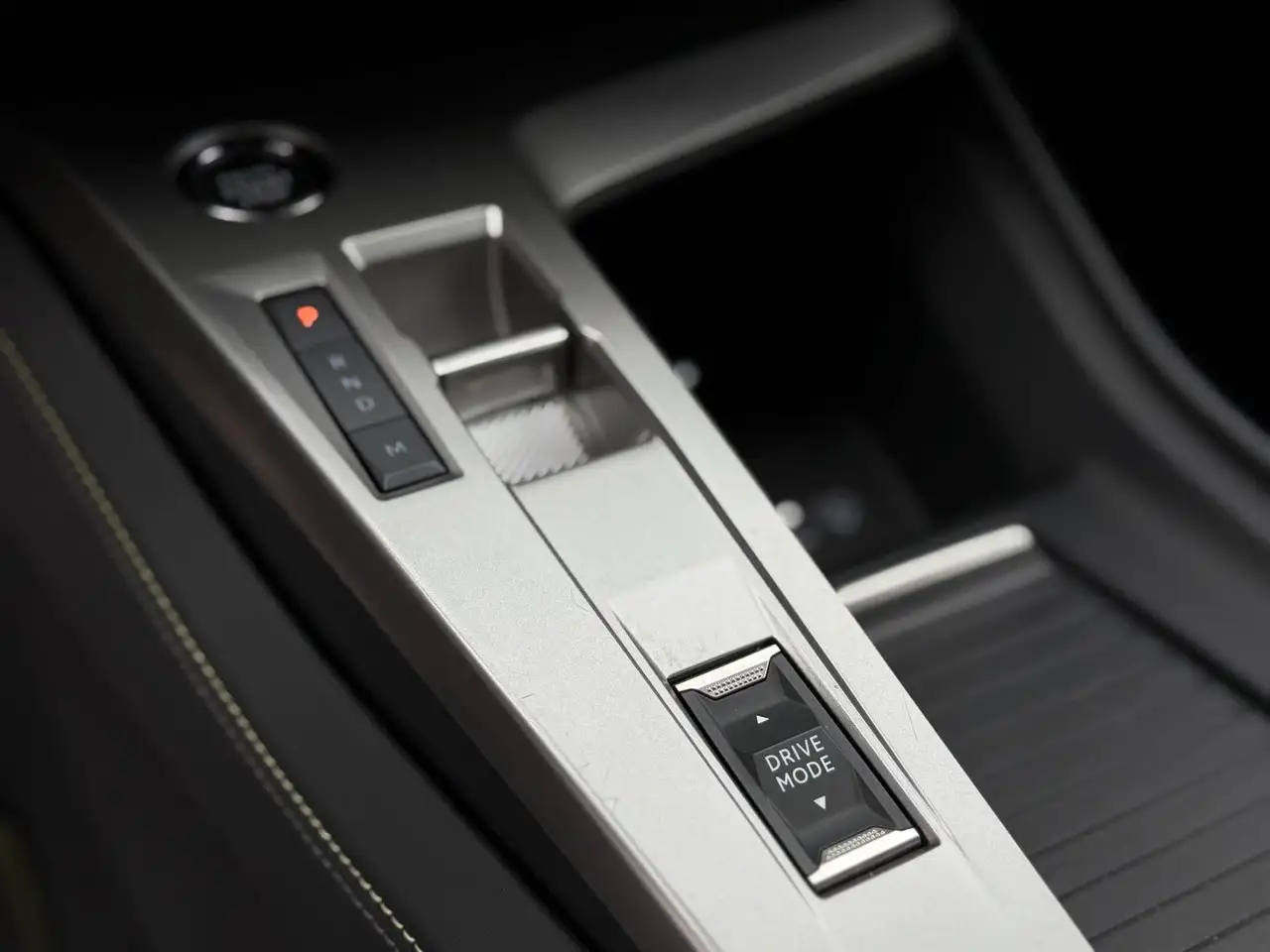 Peugeot 408 PureTech 130 GT 360°/Schiebe-Dach/ACC — معرض صور السيارة 26