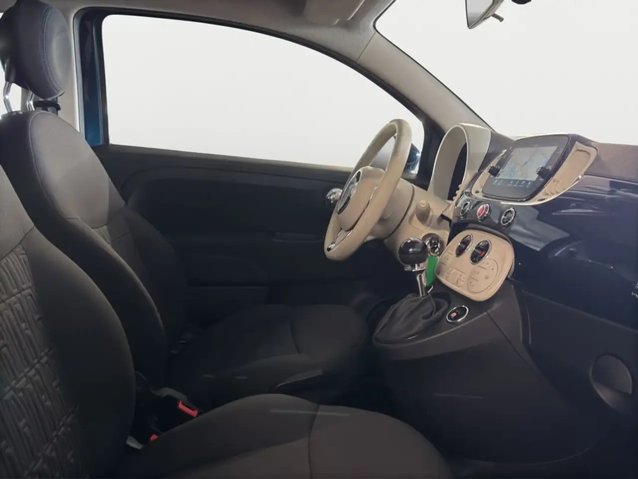 Fiat 500 1.0 GSE Hybrid Dolcevita — معرض صور السيارة 18