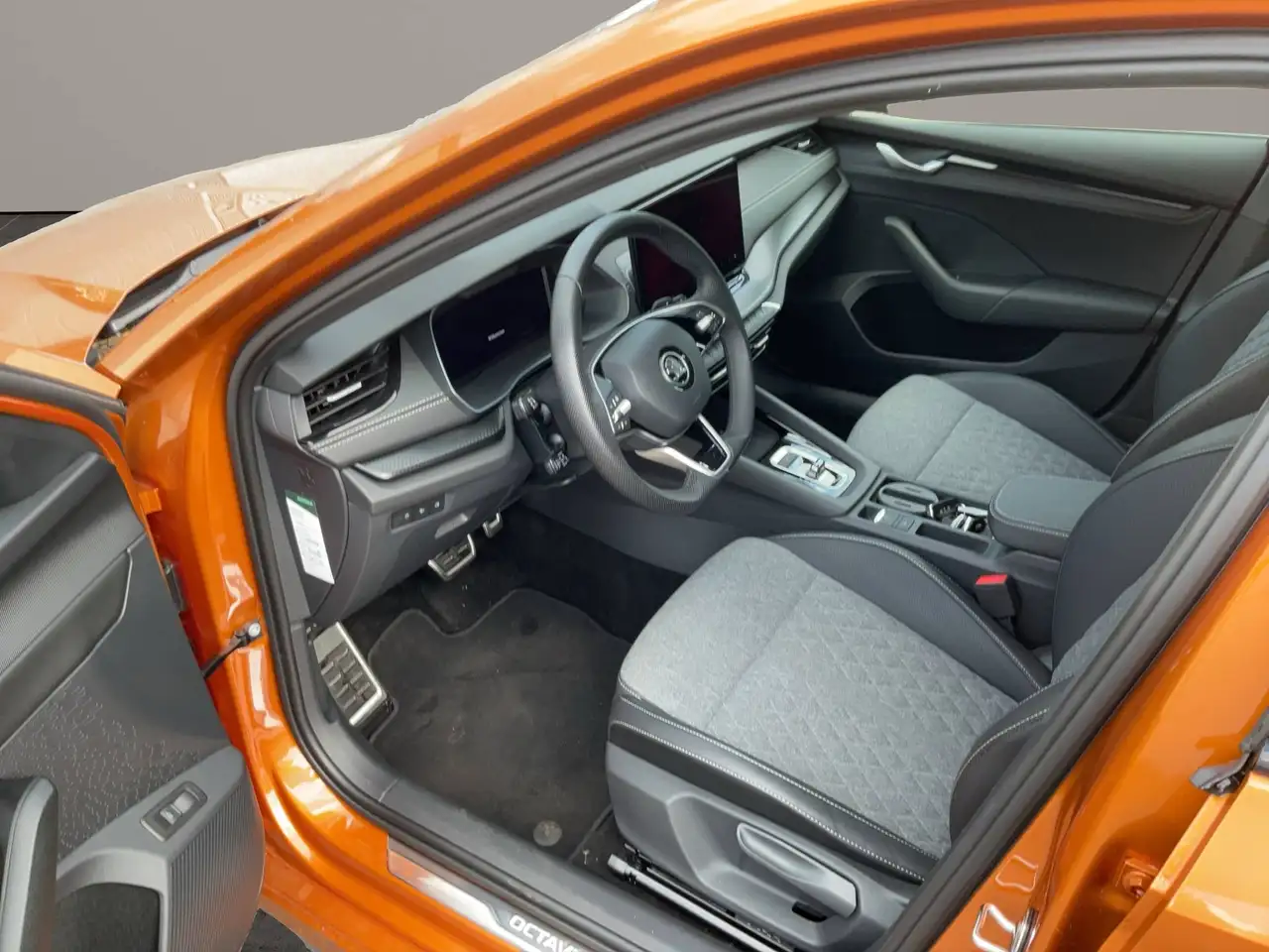 Skoda Octavia 1.5 TSI mHEV 110 kW Sportline Head Up Navi — Vehicle gallery 10