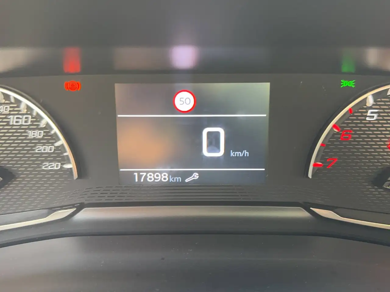 Peugeot 2008 2008 PureTech 100 GT Line — معرض صور السيارة 9