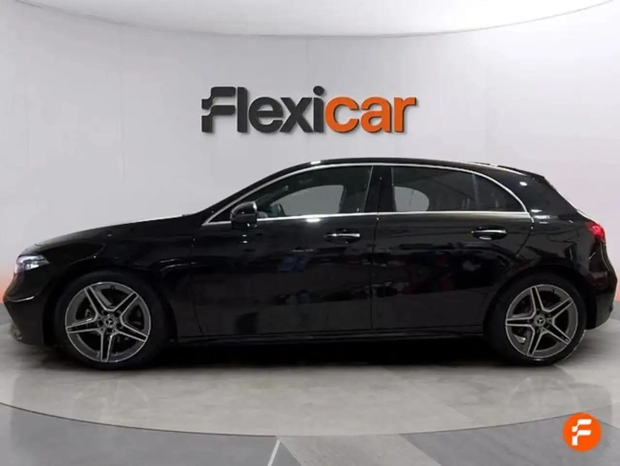 Mercedes-Benz A 180 d — Vehicle gallery 4