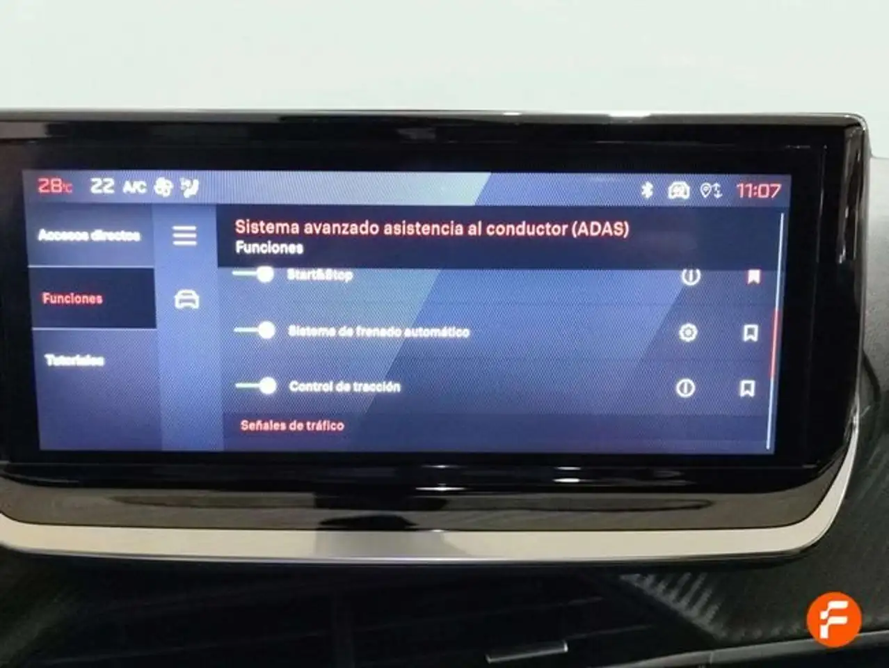 Peugeot 2008 1.2 PureTech S&S Allure 100 — معرض صور السيارة 15