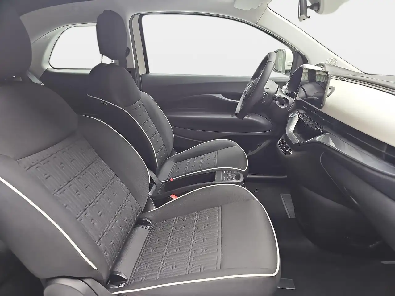 Fiat 500C 500C ELEKTRO 42 KWH APPLE CARPLAY/ANDROID AUTO, DA — Galería del vehículo 17