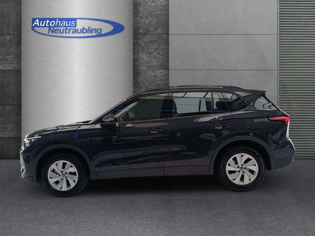 Volkswagen Tiguan 1.5 eTSI 130 PS DSG +NAVI+AHK+KLIMA+REARVIEW+ — Galería del vehículo 3