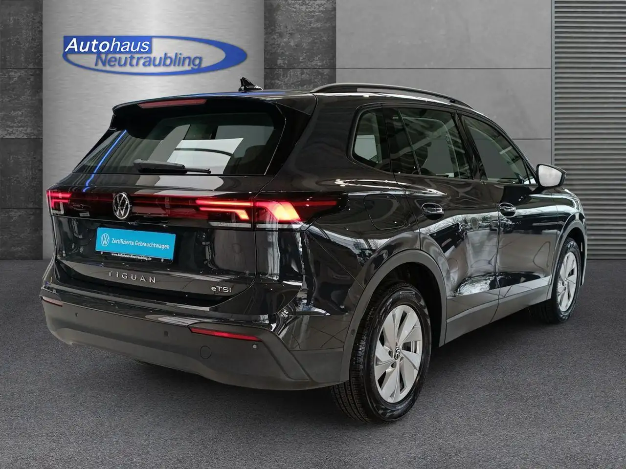 Volkswagen Tiguan 1.5 eTSI 130 PS DSG +NAVI+AHK+KLIMA+REARVIEW+ — Galería del vehículo 6
