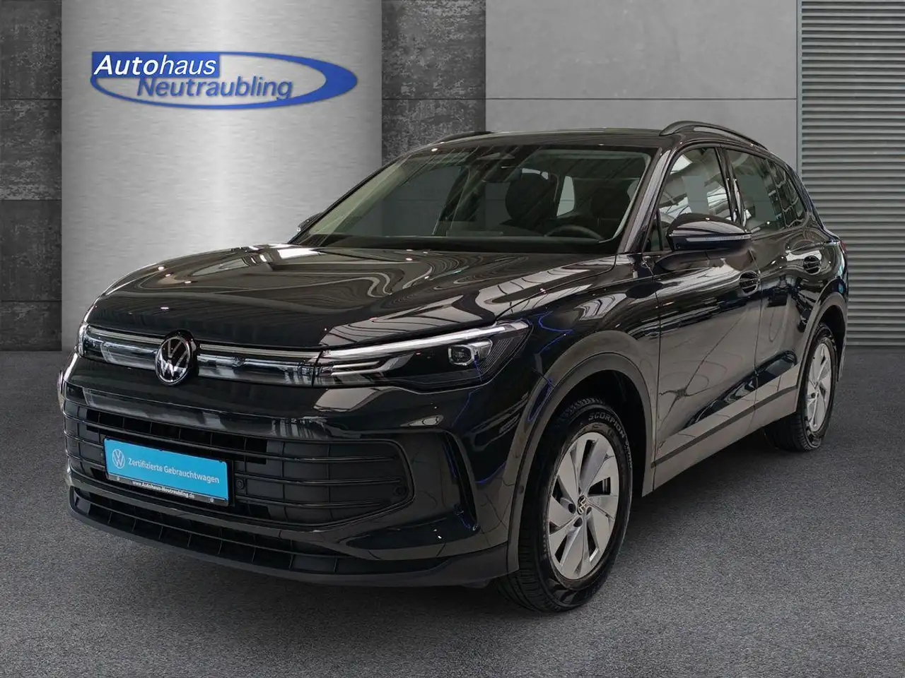Volkswagen Tiguan 1.5 eTSI 130 PS DSG +NAVI+AHK+KLIMA+REARVIEW+ — Galería del vehículo 2