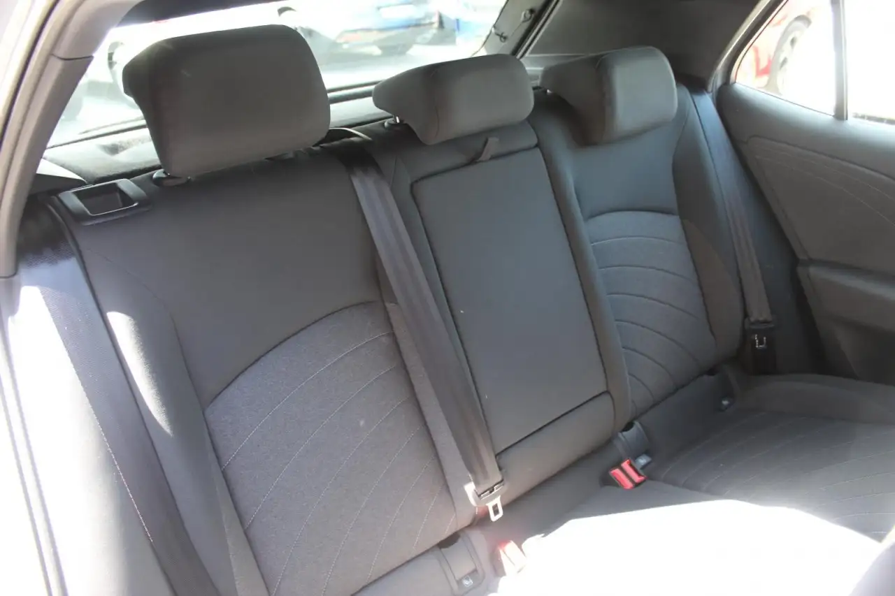 Volkswagen ID.3 Pro 62kW FACELIFT AHK+ACC+97,1%AVILOO Klima — Vehicle gallery 8