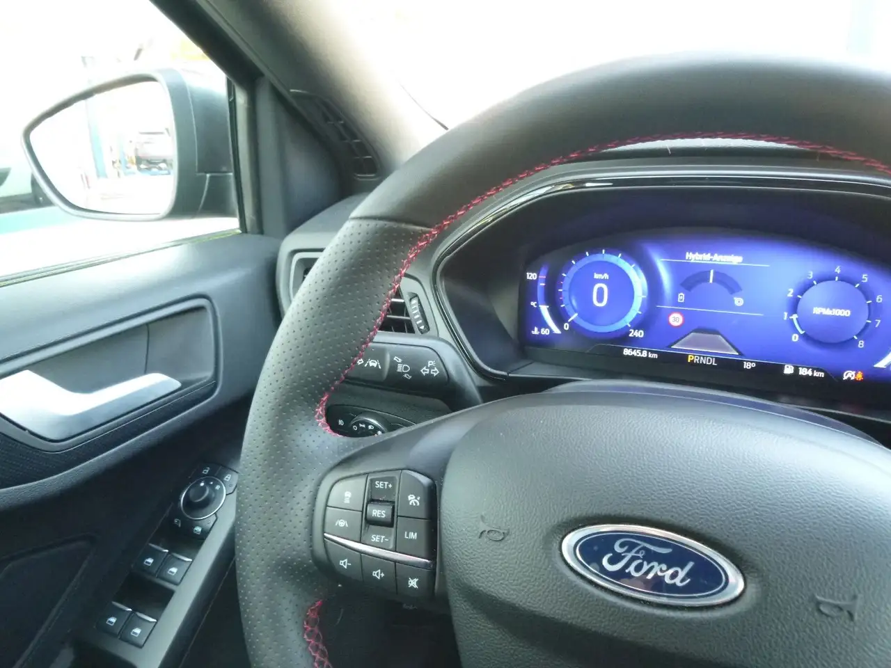 Ford Focus Turnier 1.0 EcoBoost MHEV ST-Line X Auto — Vehicle gallery 10