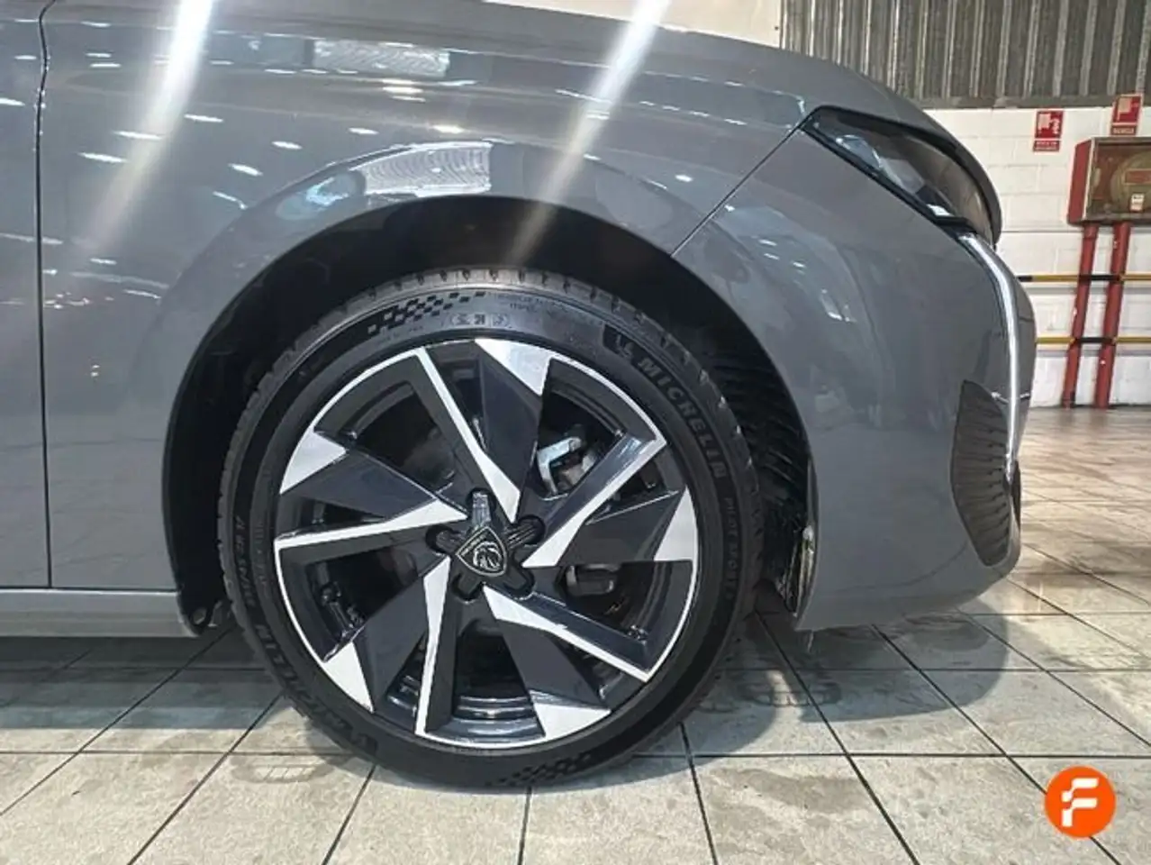 Peugeot 308 1.2 PureTech S&S Allure 130 — Galería del vehículo 27