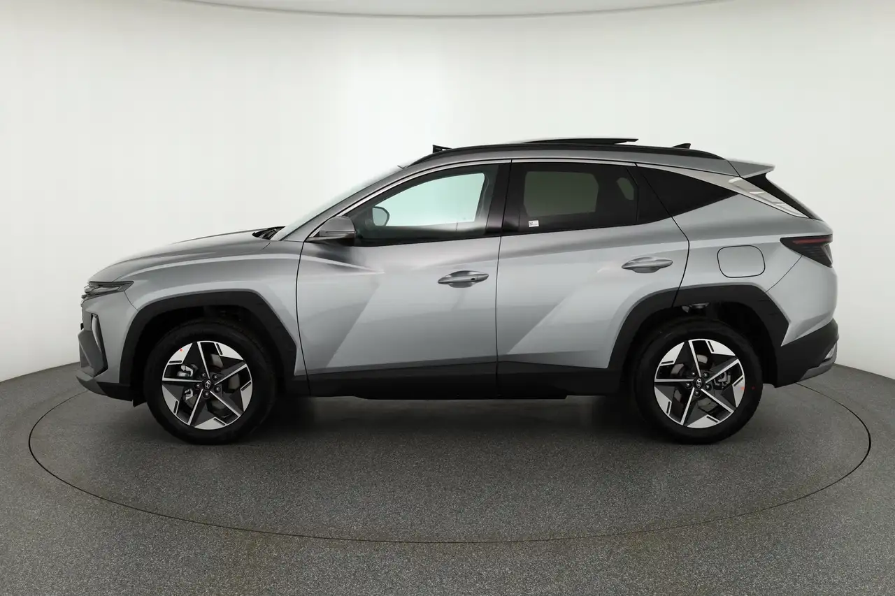 Hyundai TUCSON 1.6T-GDI PHEV DCT LED AWD Panorama AHK — Galería del vehículo 3